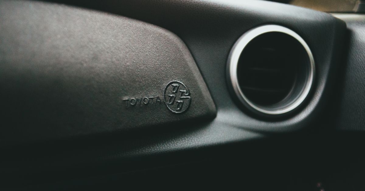 Toyota car key fob — Silver State Locksmiths