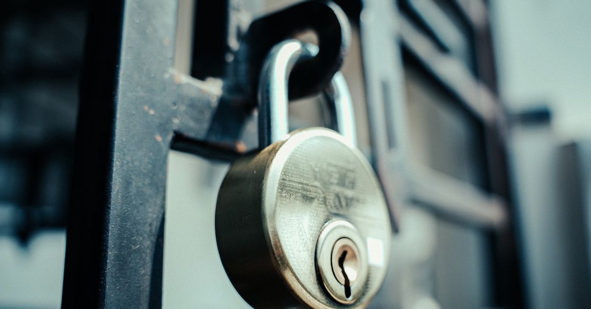 How Much Does a Local Locksmith Charge in Spring Valley? — Silver State Locksmiths